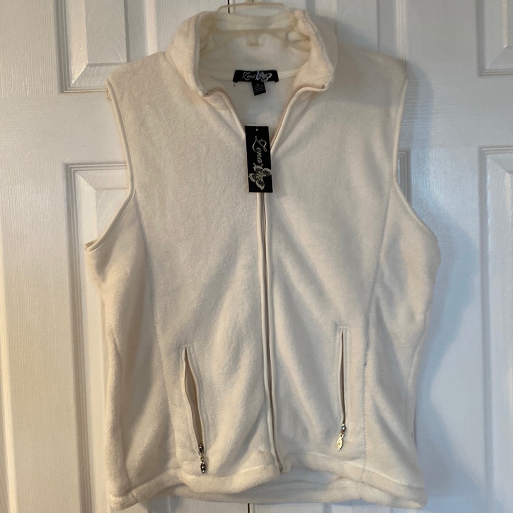 Women’s zipper front cream vest size XL